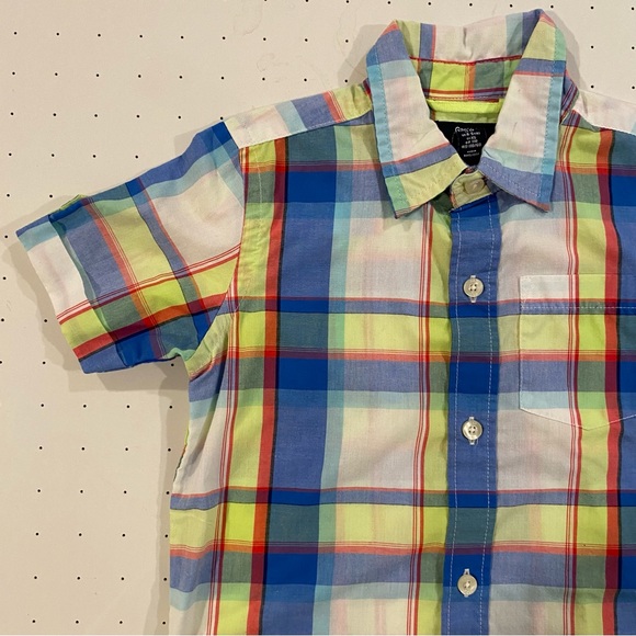 GapKids Boys Size XS (4/5) Button Down Short Sleeve Regular Fit Shirt - Picture 3 of 13